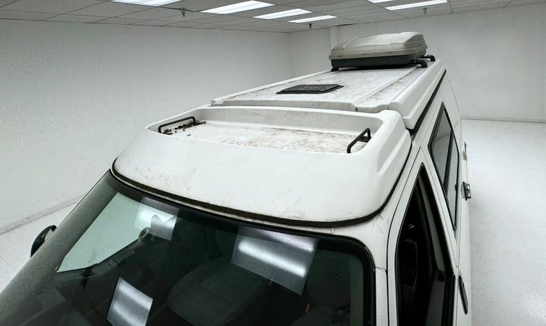 Volkswagen-Eurovan-1995-White-Light-Gray-17