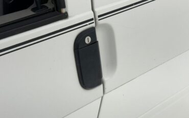 Volkswagen-Eurovan-1995-White-Light-Gray-18