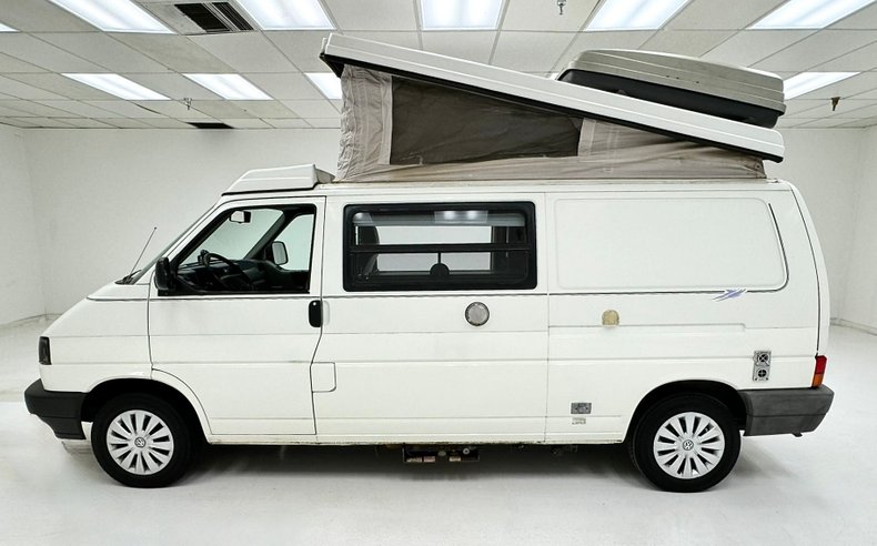 Volkswagen-Eurovan-1995-White-Light-Gray-2