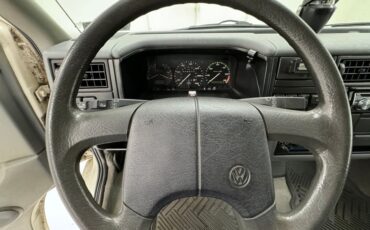 Volkswagen-Eurovan-1995-White-Light-Gray-42