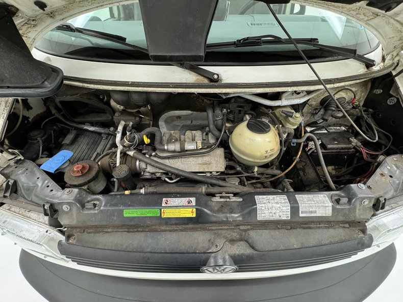 Volkswagen-Eurovan-1995-White-Light-Gray-6