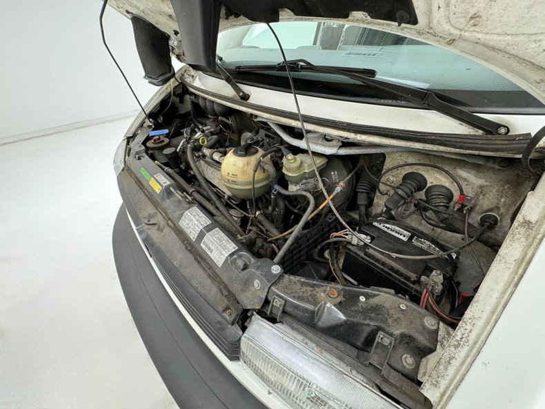 Volkswagen-Eurovan-1995-White-Light-Gray-8