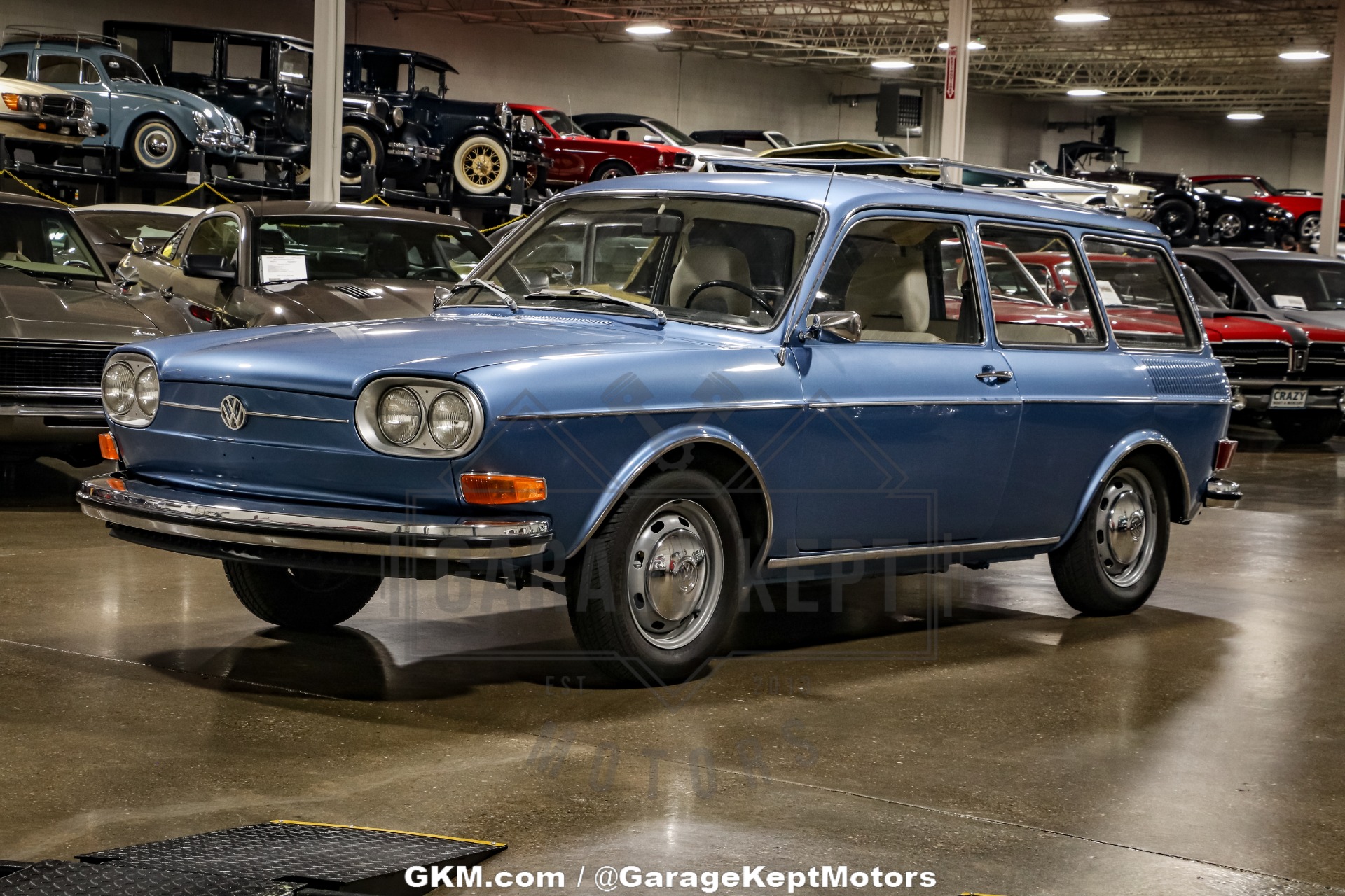 Volkswagen-Other-1972-Blue-Black-17