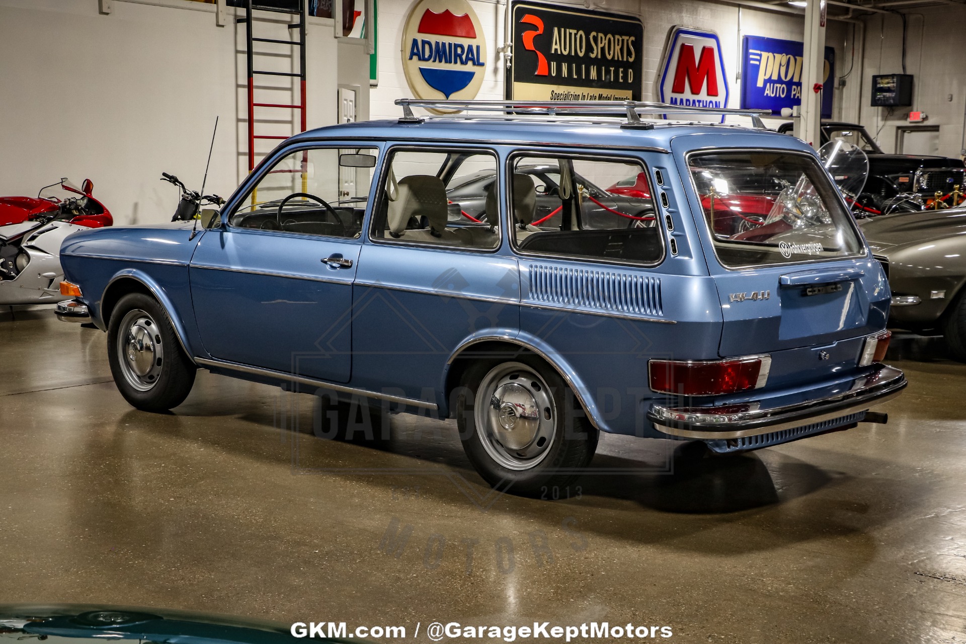 Volkswagen-Other-1972-Blue-Black-20