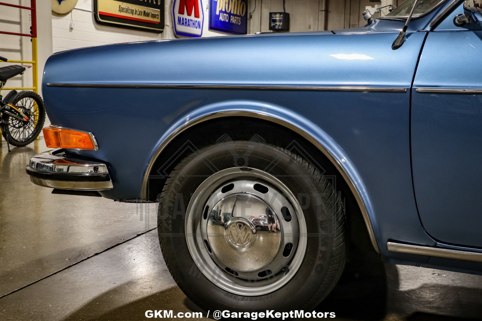 Volkswagen-Other-1972-Blue-Black-42