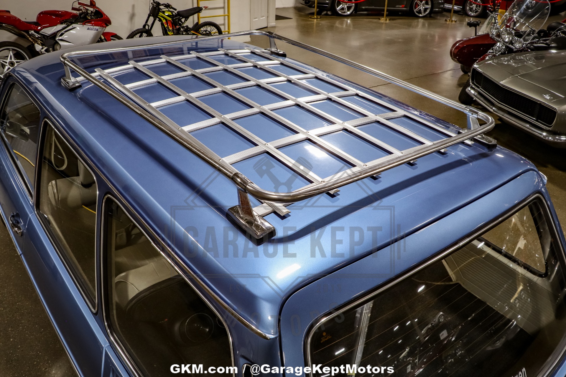 Volkswagen-Other-1972-Blue-Black-44