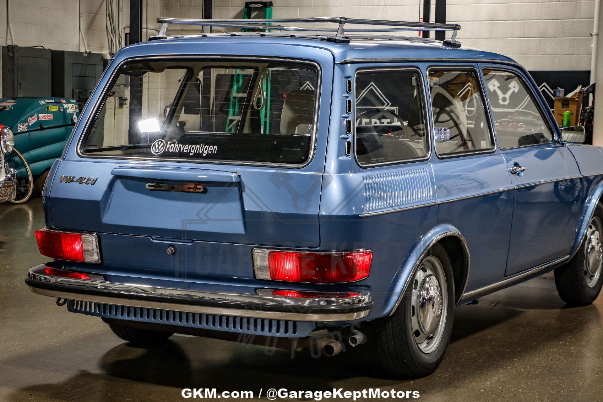 Volkswagen-Other-1972-Blue-Black-7