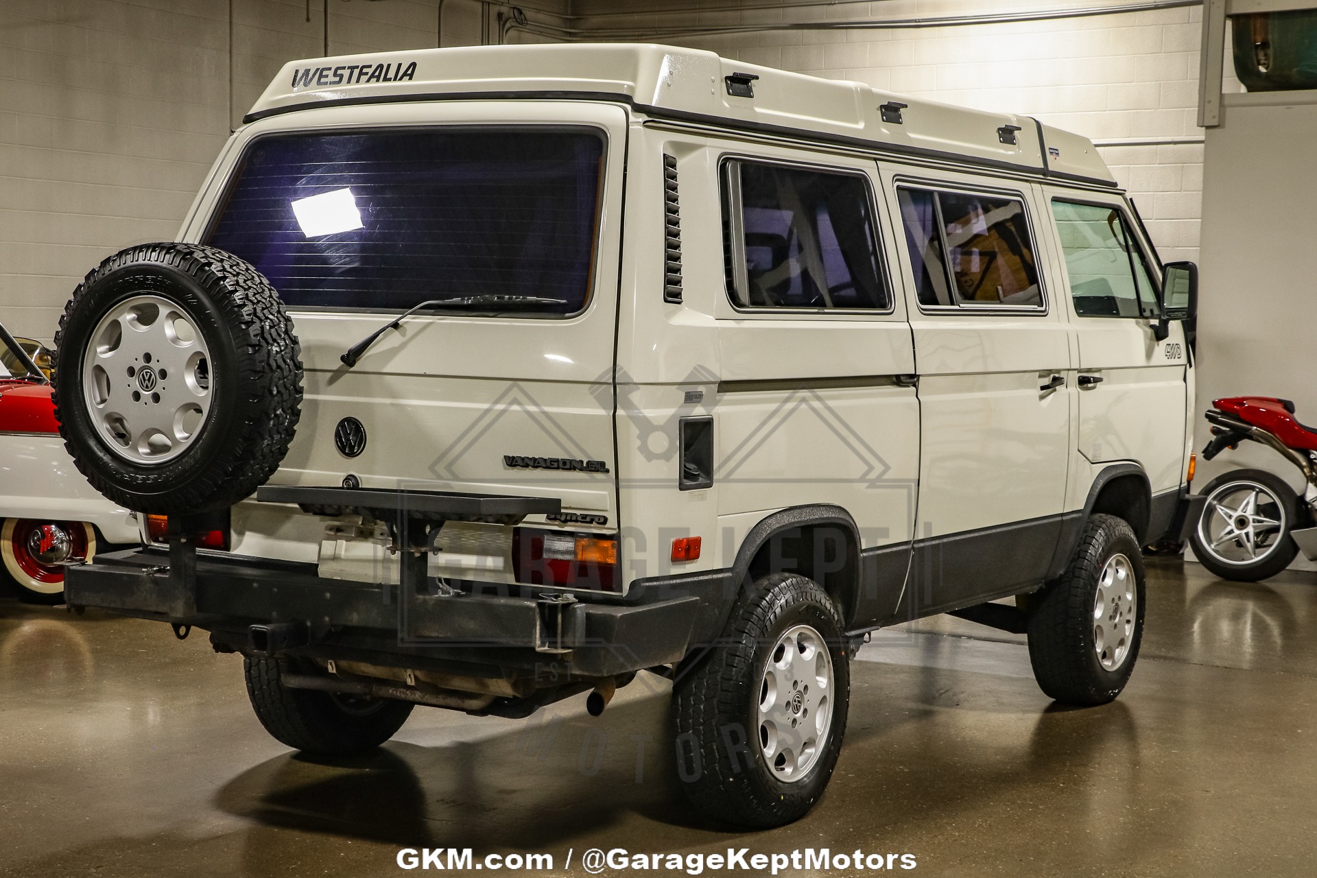 Volkswagen-Other-1989-White-Gray-11