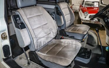 Volkswagen-Other-1989-White-Gray-3