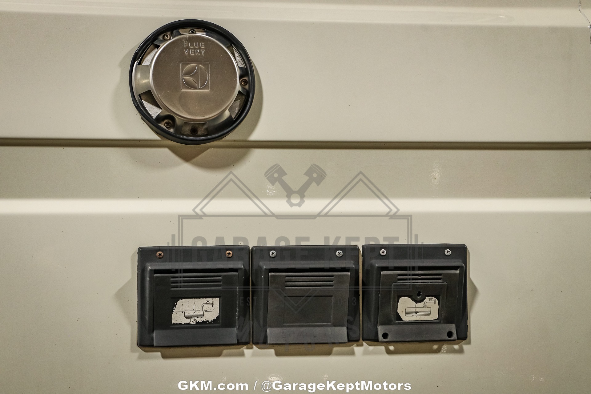 Volkswagen-Other-1989-White-Gray-31