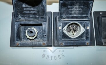 Volkswagen-Other-1989-White-Gray-32