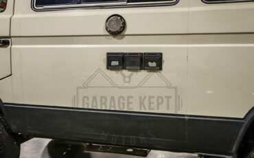 Volkswagen-Other-1989-White-Gray-37