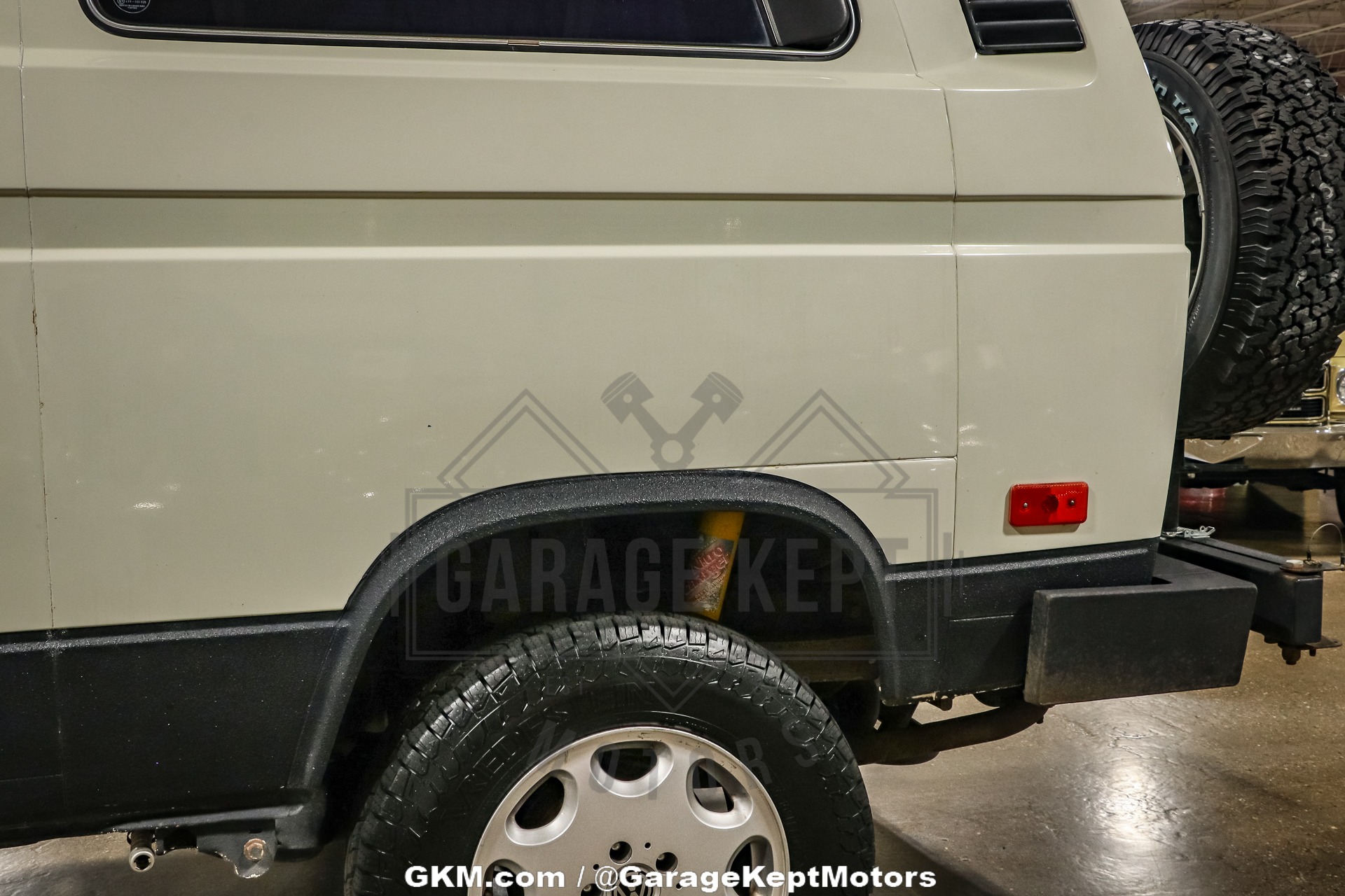 Volkswagen-Other-1989-White-Gray-38