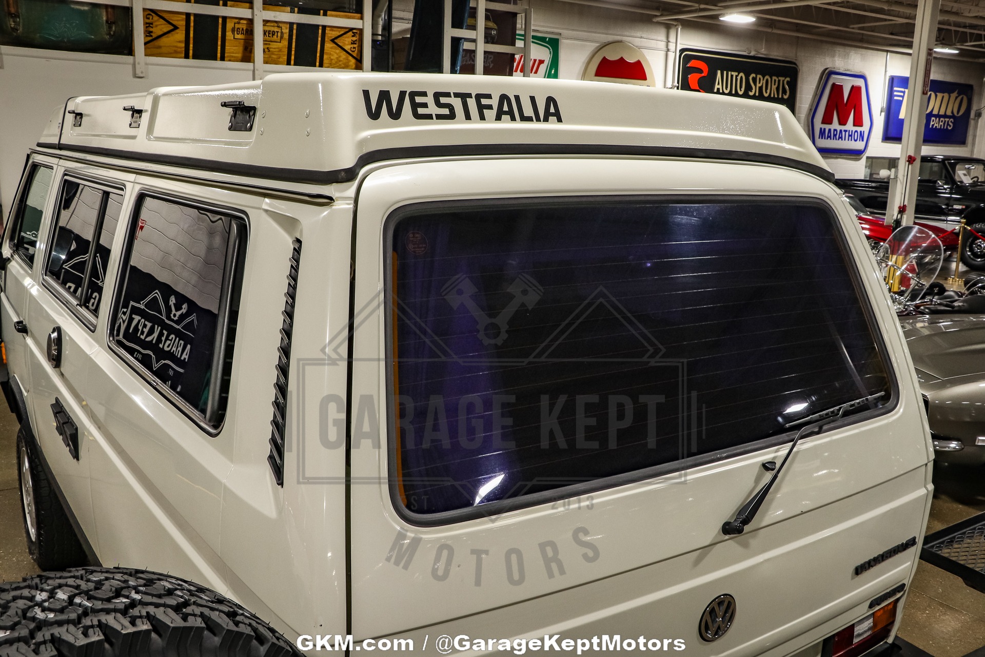 Volkswagen-Other-1989-White-Gray-41