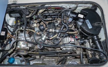 Volkswagen-Other-1989-White-Gray-5