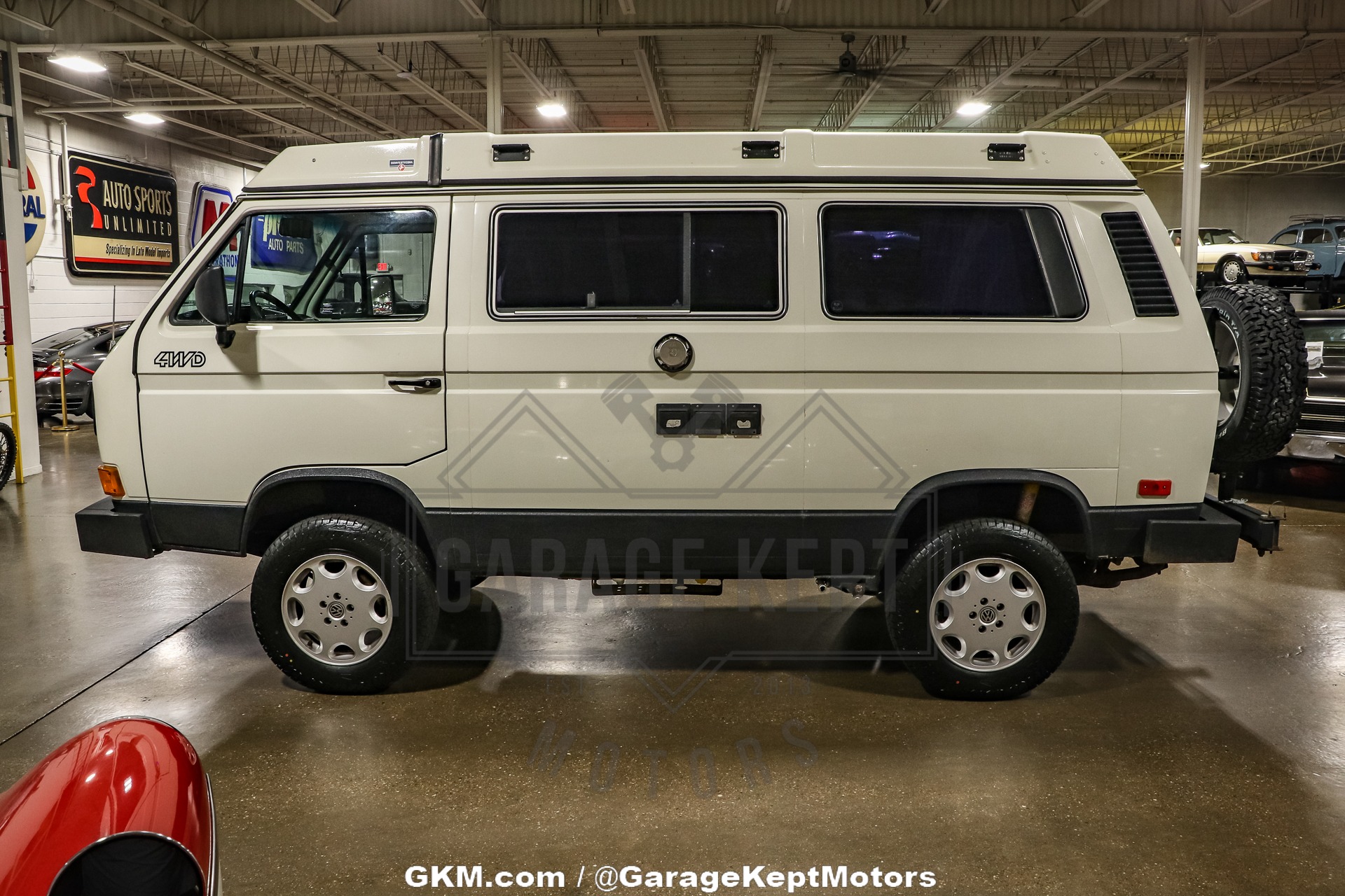 Volkswagen-Other-1989-White-Gray-8