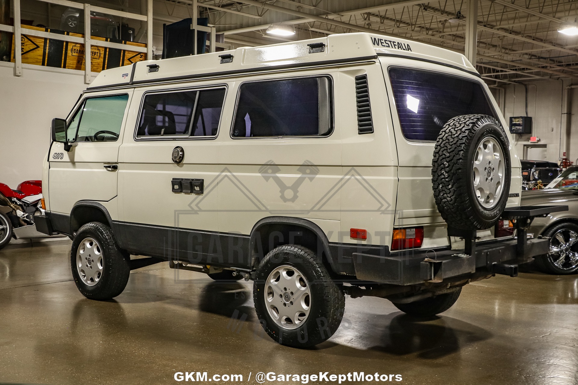 Volkswagen-Other-1989-White-Gray-9