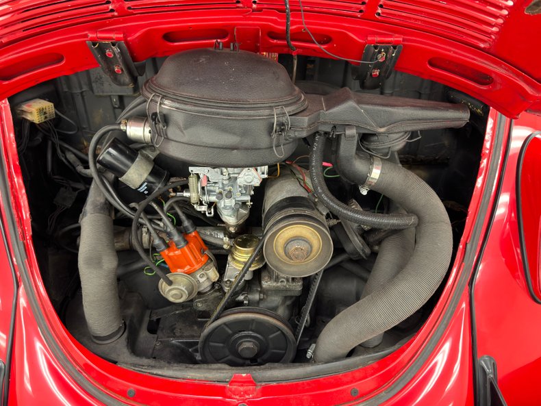 Volkswagen-Super-beetle-1972-Kansas-Red-Black-14