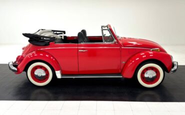 Volkswagen-Super-beetle-1972-Kansas-Red-Black-16