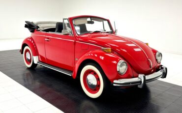 Volkswagen-Super-beetle-1972-Kansas-Red-Black-17