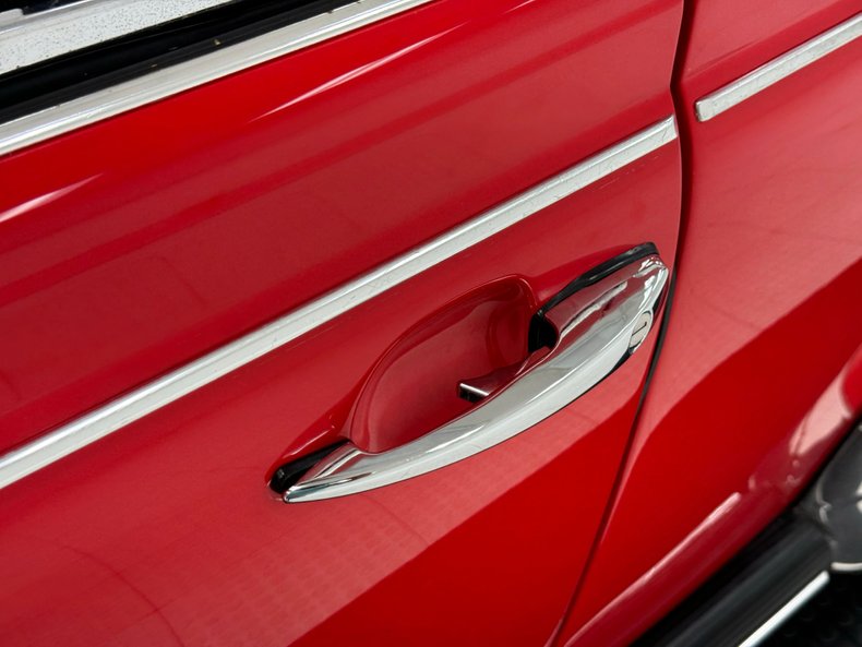 Volkswagen-Super-beetle-1972-Kansas-Red-Black-23