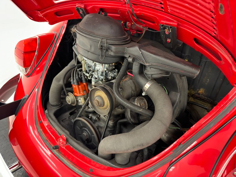 Volkswagen-Super-beetle-1972-Kansas-Red-Black-46