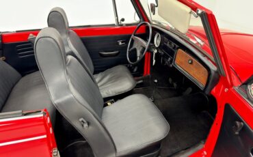Volkswagen-Super-beetle-1972-Kansas-Red-Black-48