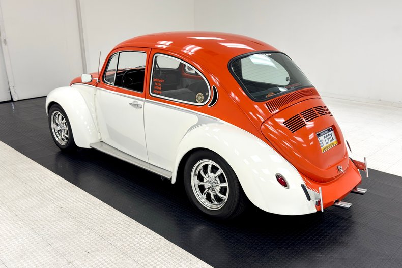 Volkswagen-Super-beetle-1972-Orange-Gray-1
