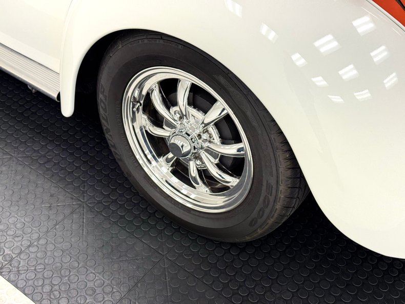 Volkswagen-Super-beetle-1972-Orange-Gray-3