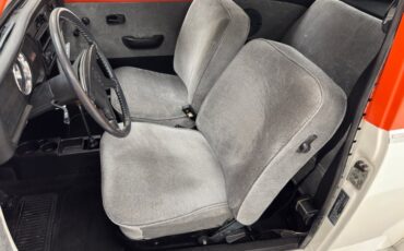 Volkswagen-Super-beetle-1972-Orange-Gray-30