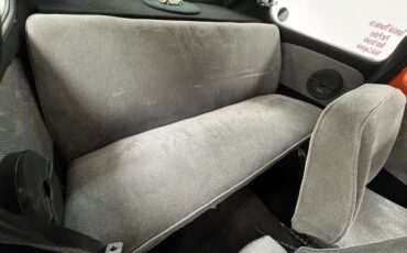 Volkswagen-Super-beetle-1972-Orange-Gray-35