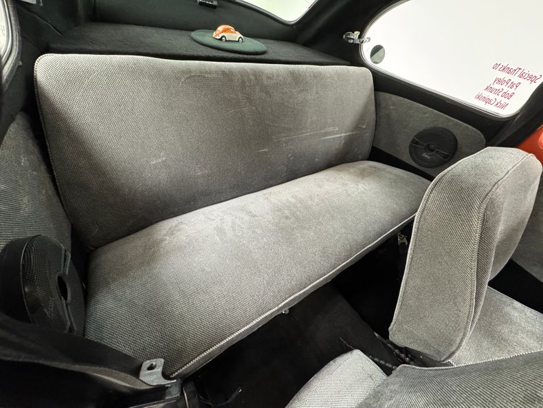 Volkswagen-Super-beetle-1972-Orange-Gray-35