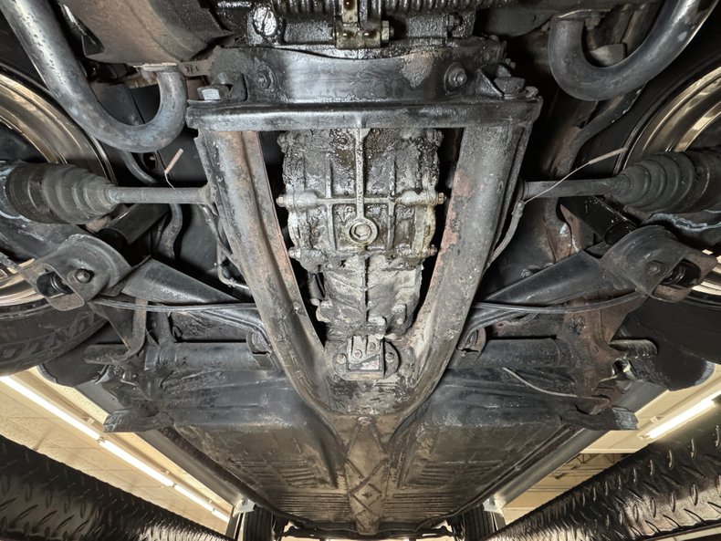 Volkswagen-Super-beetle-1972-Orange-Gray-49