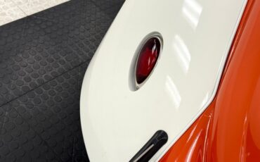 Volkswagen-Super-beetle-1972-Orange-Gray-5