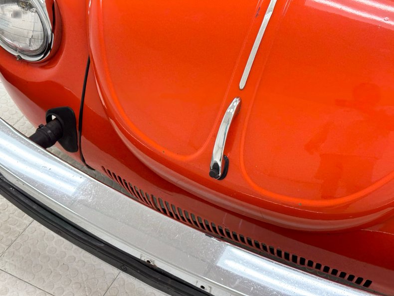 Volkswagen-Super-beetle-1973-Bright-Orange-White-16