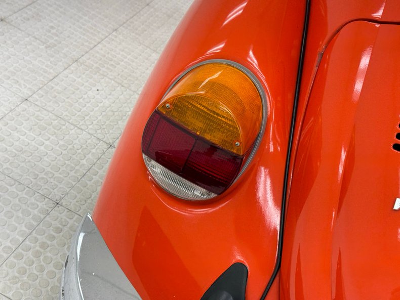 Volkswagen-Super-beetle-1973-Bright-Orange-White-26