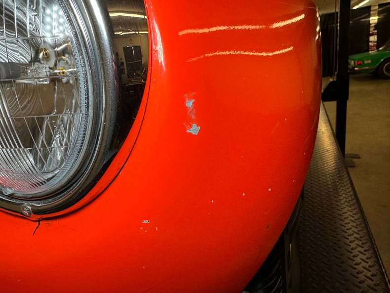 Volkswagen-Super-beetle-1973-Bright-Orange-White-27