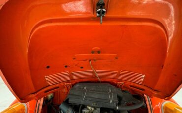 Volkswagen-Super-beetle-1973-Bright-Orange-White-38