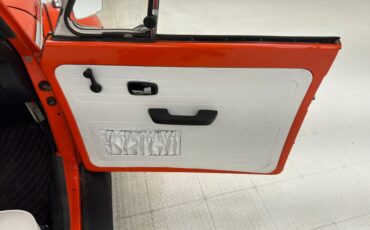 Volkswagen-Super-beetle-1973-Bright-Orange-White-43