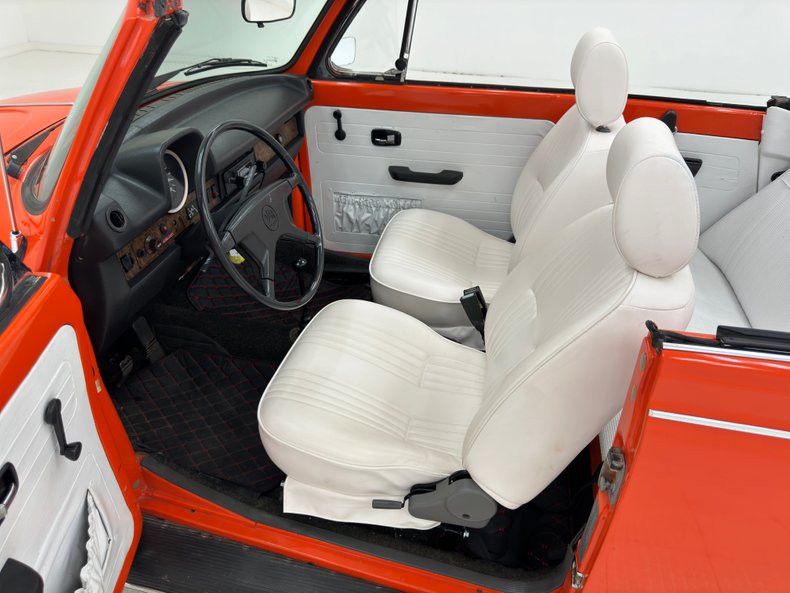 Volkswagen-Super-beetle-1973-Bright-Orange-White-45