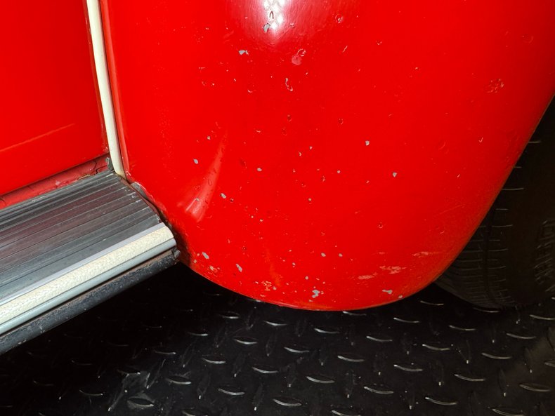 Volkswagen-Super-beetle-1974-Phoenix-Red-White-23