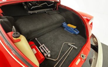 Volkswagen-Super-beetle-1974-Phoenix-Red-White-28