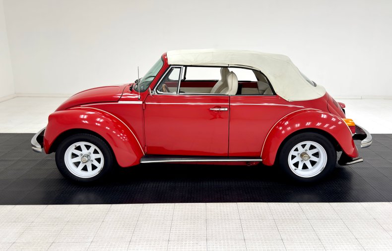 Volkswagen-Super-beetle-1974-Phoenix-Red-White-3
