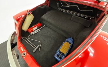 Volkswagen-Super-beetle-1974-Phoenix-Red-White-30