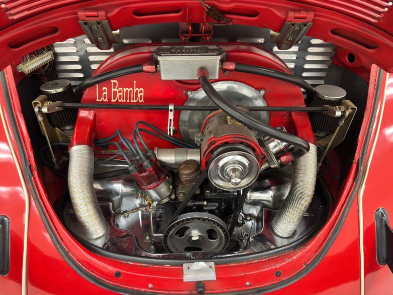 Volkswagen-Super-beetle-1974-Phoenix-Red-White-33