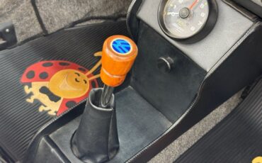 Volkswagen-Super-beetle-1974-Phoenix-Red-White-48