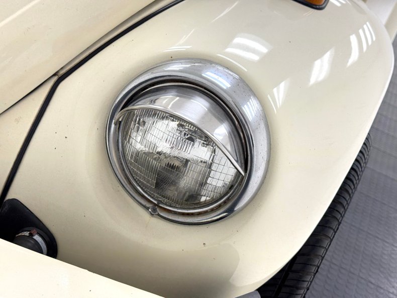 Volkswagen-Super-beetle-1977-White-White-13