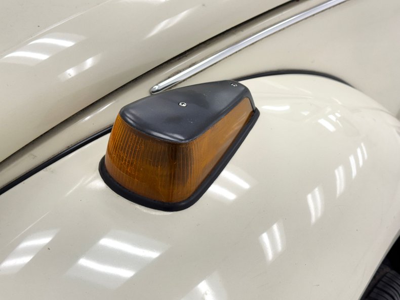 Volkswagen-Super-beetle-1977-White-White-14