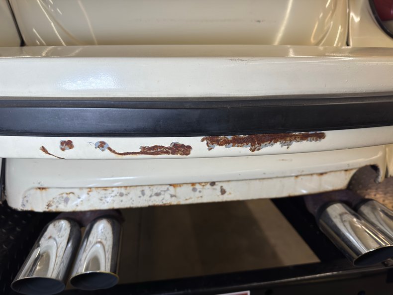 Volkswagen-Super-beetle-1977-White-White-2