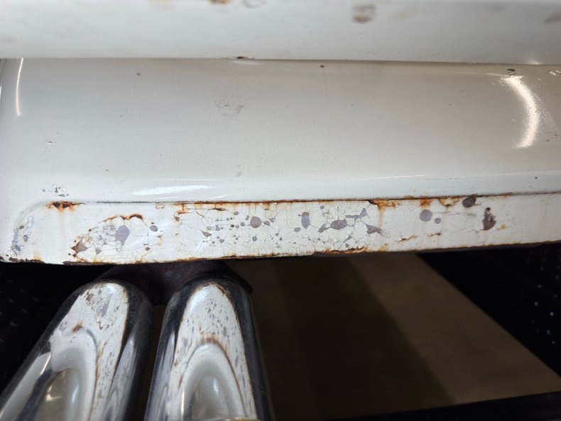 Volkswagen-Super-beetle-1977-White-White-29